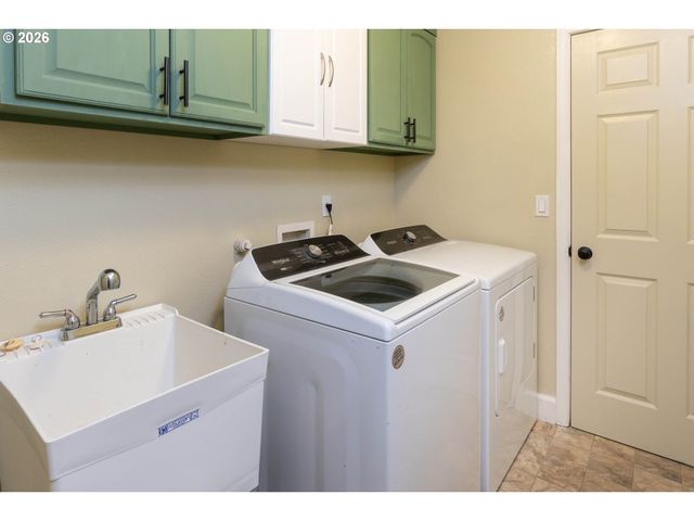 51343 MITCHELL Rd, La Pine, OR 97739