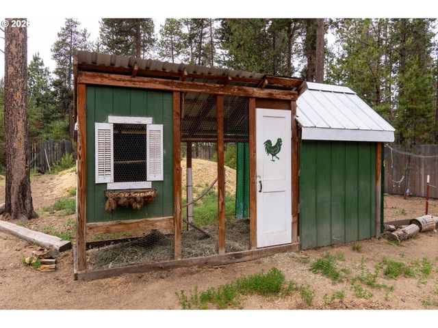 51343 MITCHELL Rd, La Pine, OR 97739
