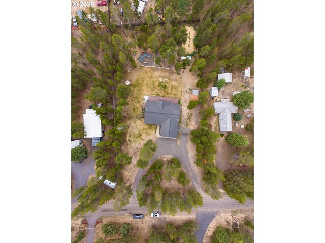 51343 MITCHELL Rd, La Pine, OR 97739