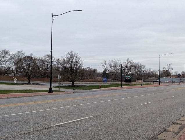 15260 S Cicero Avenue, Oak Forest, IL 60452