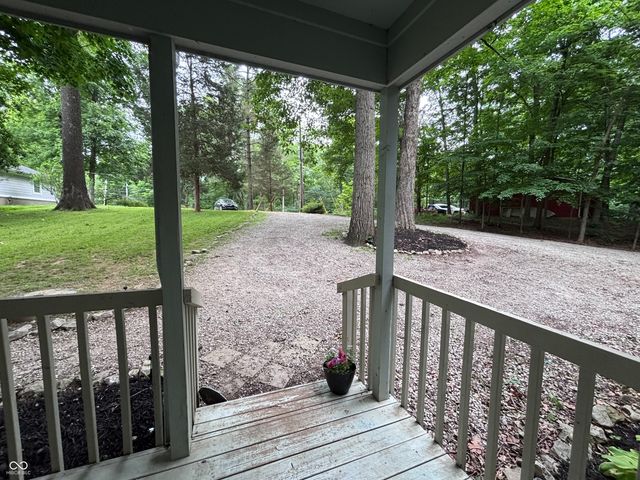 8255 Center Lake Road, Nineveh, IN 46164