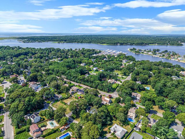 138 Holiday Boulevard, Center Moriches, NY 11934
