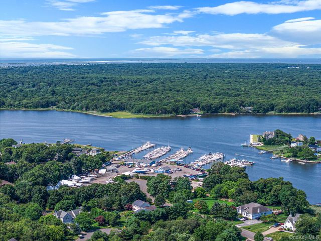 138 Holiday Boulevard, Center Moriches, NY 11934