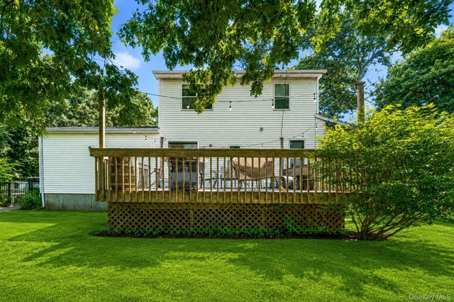 138 Holiday Boulevard, Center Moriches, NY 11934