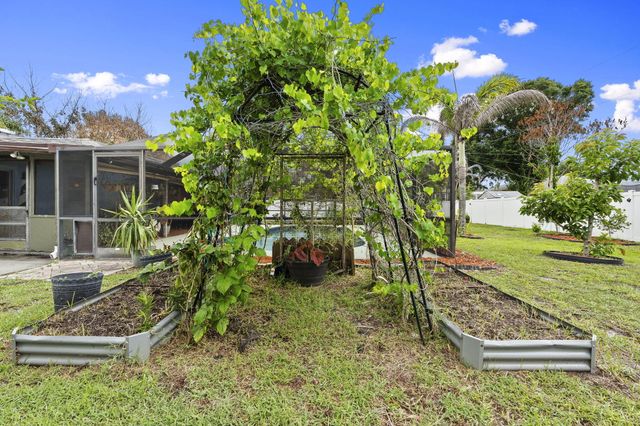 766 SW Byron Street, Port St. Lucie, Port St Lucie, FL 34983
