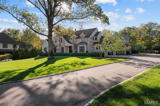 12 Ladue Manor, Ladue, MO 63124