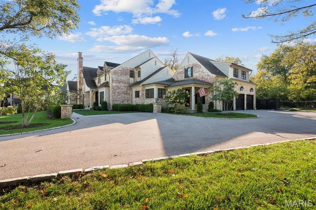 12 Ladue Manor, Ladue, MO 63124