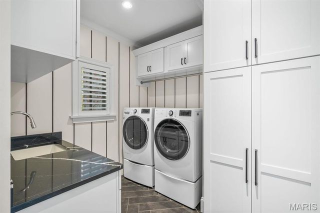 12 Ladue Manor, Ladue, MO 63124