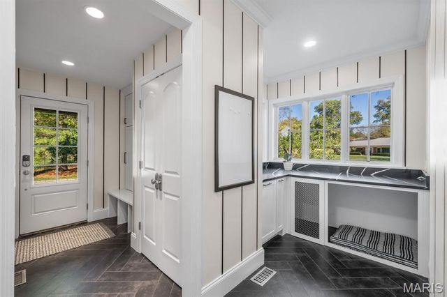 12 Ladue Manor, Ladue, MO 63124