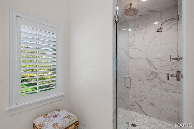 12 Ladue Manor, Ladue, MO 63124