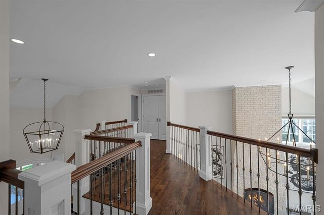 12 Ladue Manor, Ladue, MO 63124