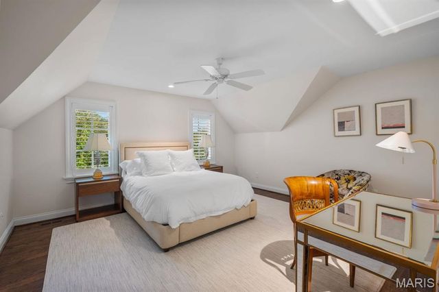 12 Ladue Manor, Ladue, MO 63124