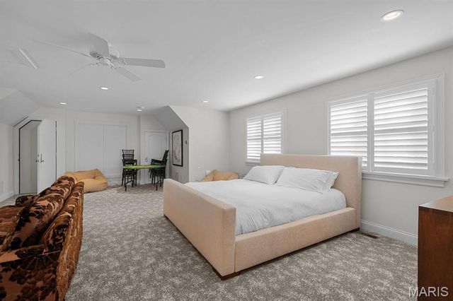 12 Ladue Manor, Ladue, MO 63124