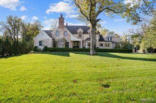 12 Ladue Manor, Ladue, MO 63124
