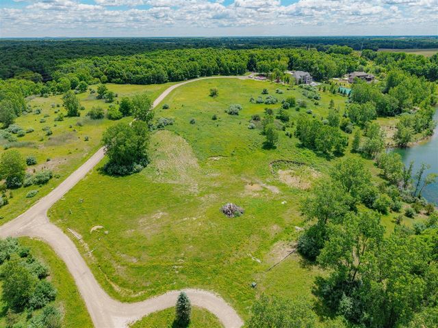 5670 E Stone Valley Drive, Ann Arbor, MI 48105