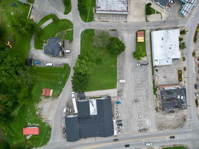 28 Lumber Street, Beattyville, KY 41311