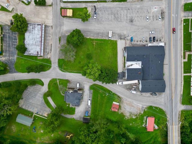 28 Lumber Street, Beattyville, KY 41311