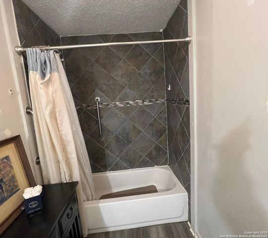 1404 Glendale, Beeville, TX 78102