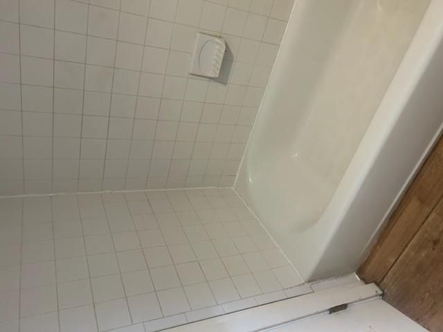 1008 Washburn ST, Taylor, TX 76574