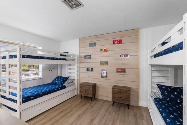 1887 Finn Hill Drive, Boynton Beach, FL 33426