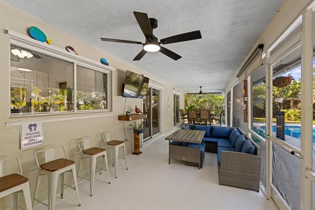 1887 Finn Hill Drive, Boynton Beach, FL 33426