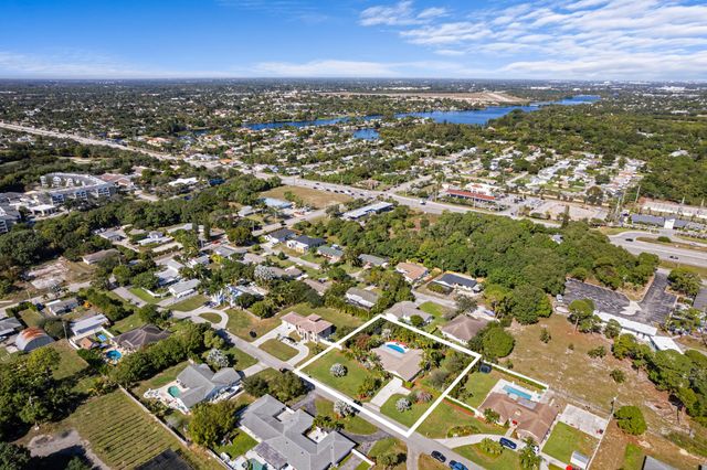 1887 Finn Hill Drive, Boynton Beach, FL 33426