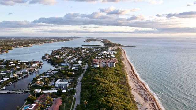 1887 Finn Hill Drive, Boynton Beach, FL 33426