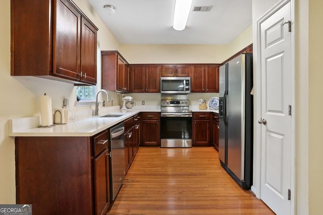 10 Chapel Lake N, Savannah, GA 31419