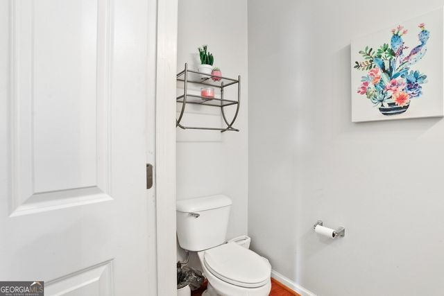 10 Chapel Lake N, Savannah, GA 31419