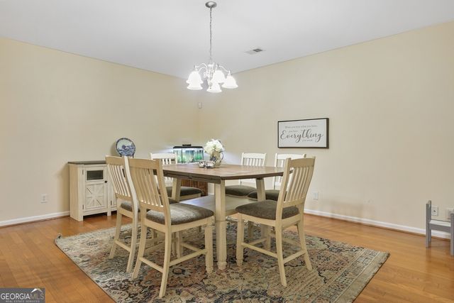 10 Chapel Lake N, Savannah, GA 31419