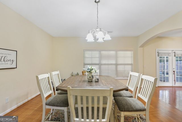 10 Chapel Lake N, Savannah, GA 31419