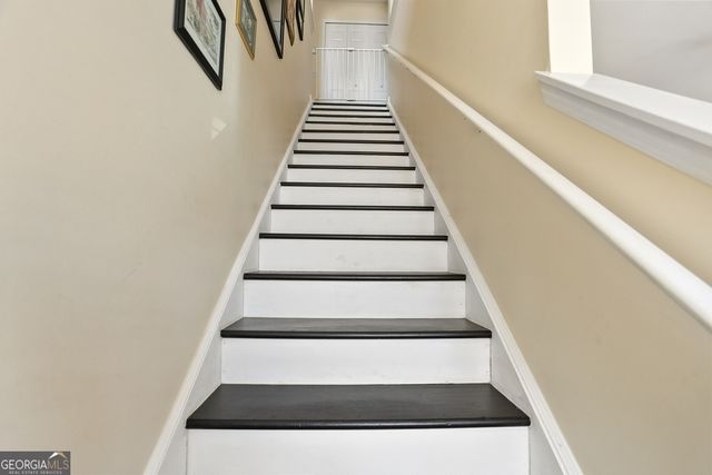 10 Chapel Lake N, Savannah, GA 31419