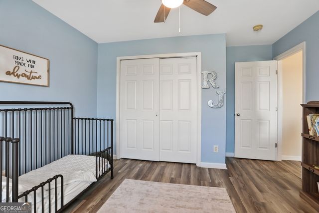 10 Chapel Lake N, Savannah, GA 31419