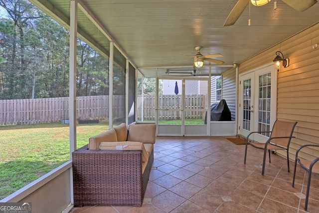 10 Chapel Lake N, Savannah, GA 31419