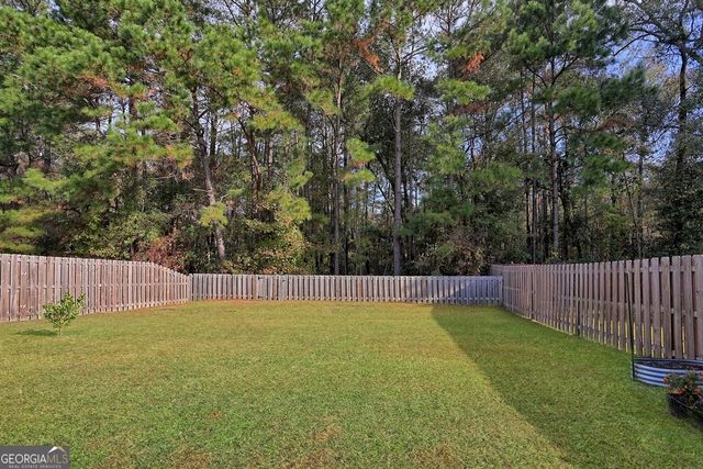 10 Chapel Lake N, Savannah, GA 31419