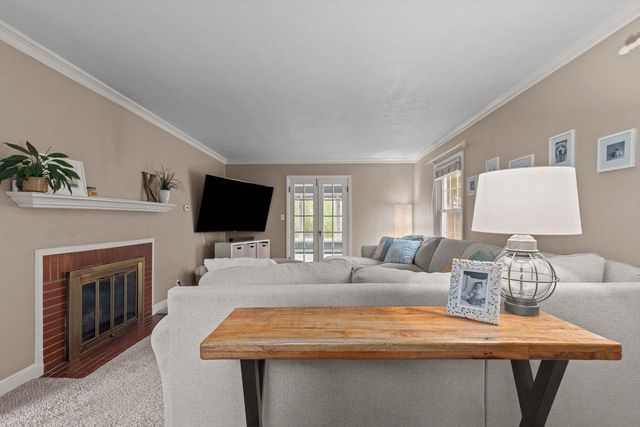 165 RIVER DRIVE, Appleton, WI 54915