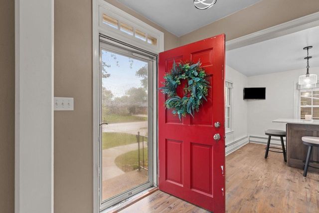 165 RIVER DRIVE, Appleton, WI 54915