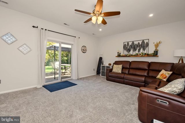 104 FLINTLOCK CIR, Lansdale, PA 19446