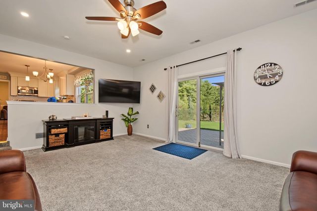 104 FLINTLOCK CIR, Lansdale, PA 19446