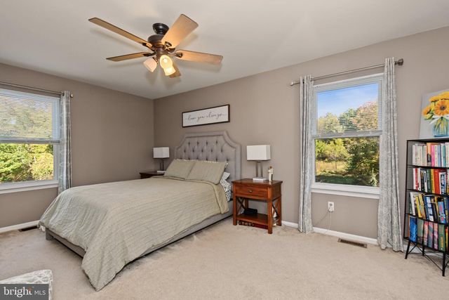 104 FLINTLOCK CIR, Lansdale, PA 19446