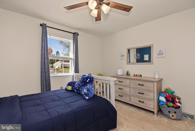 104 FLINTLOCK CIR, Lansdale, PA 19446
