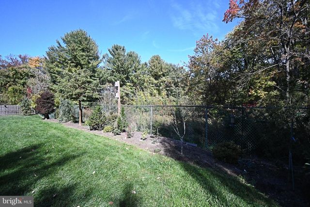 104 FLINTLOCK CIR, Lansdale, PA 19446