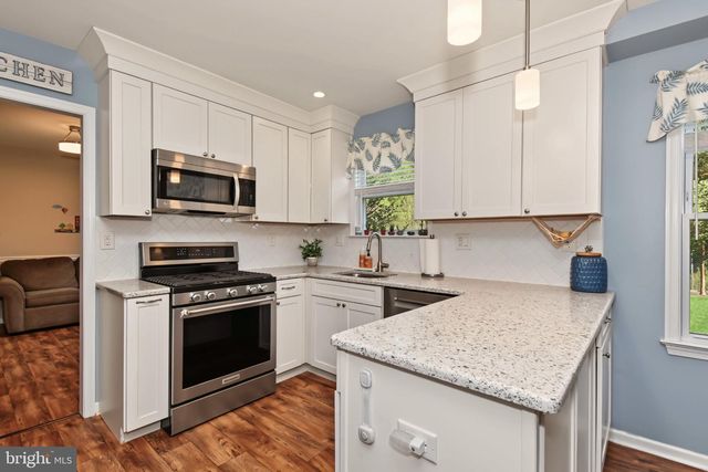 104 FLINTLOCK CIR, Lansdale, PA 19446
