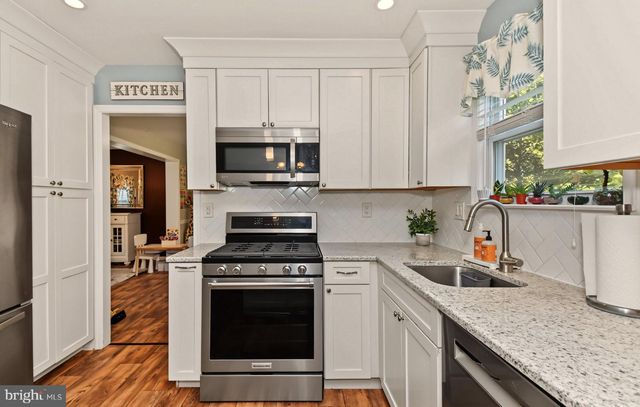 104 FLINTLOCK CIR, Lansdale, PA 19446