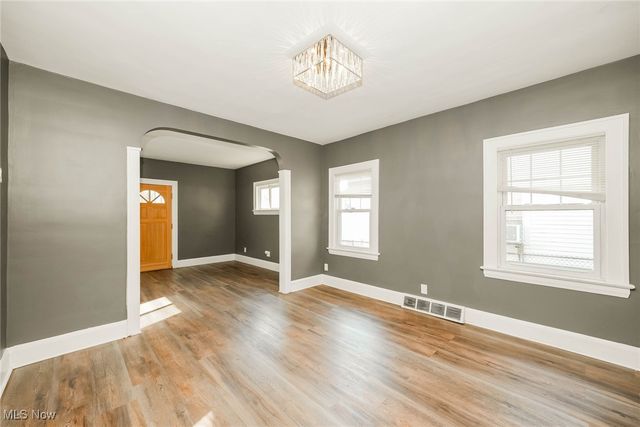 13409 Glendale Avenue, Cleveland, OH 44105