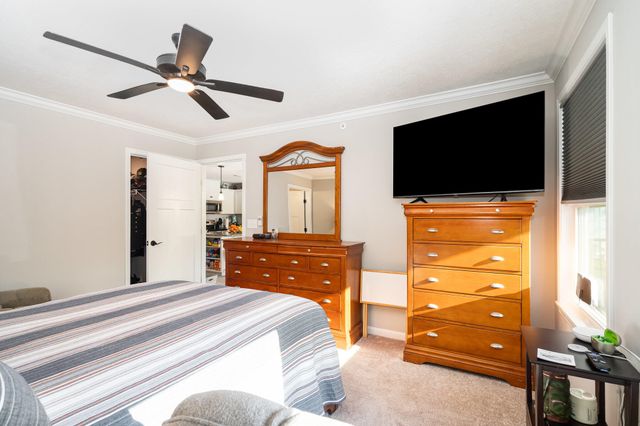 2500 Elyria Court, Crescent Springs, KY 41017