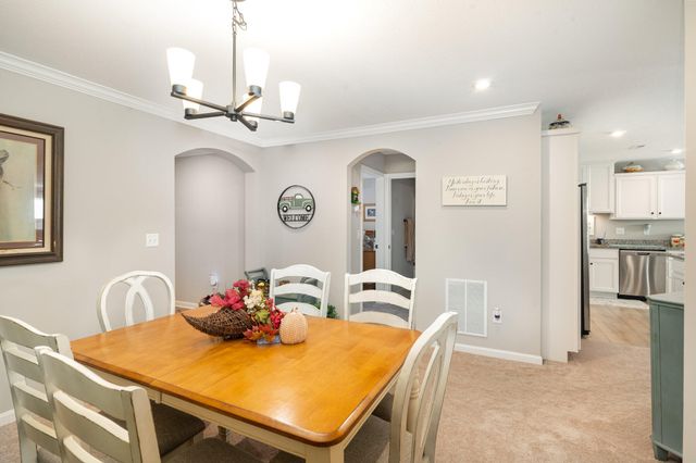 2500 Elyria Court, Crescent Springs, KY 41017