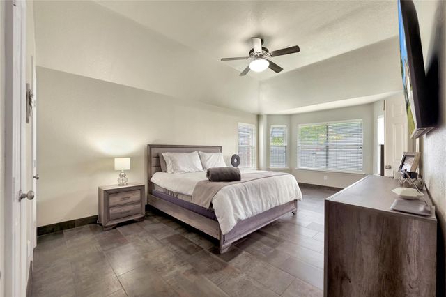 1718 Buckingham Drive, Pasadena, TX 77504