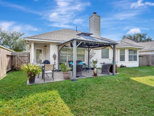 1718 Buckingham Drive, Pasadena, TX 77504