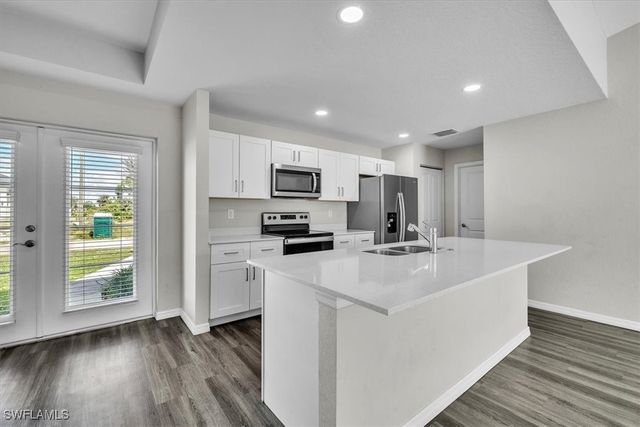 412 NE 25th ST, Cape Coral, FL 33909